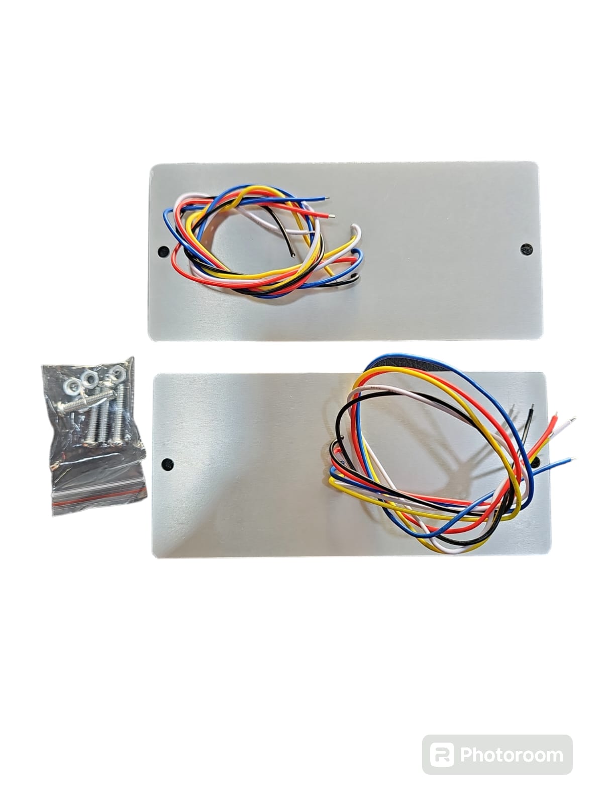 FARO TRASERO LED PLACA CHICA POSICIÓN/STOP/GIRO/RETROCESO POR JUEGO 12V